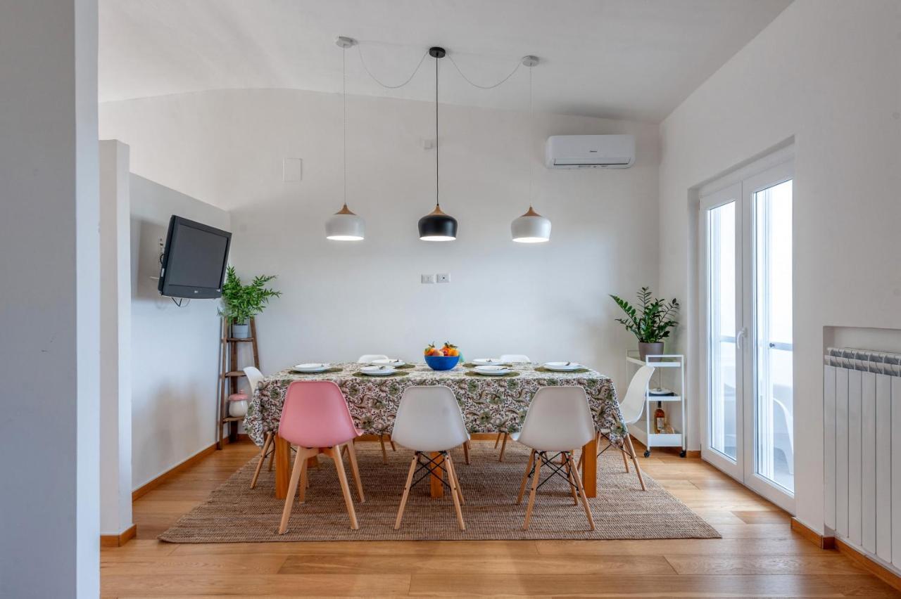 Luxus P4T Family 3 Bedroom With Pool, Tennis Court And Sauna Μπρίντιζι Εξωτερικό φωτογραφία