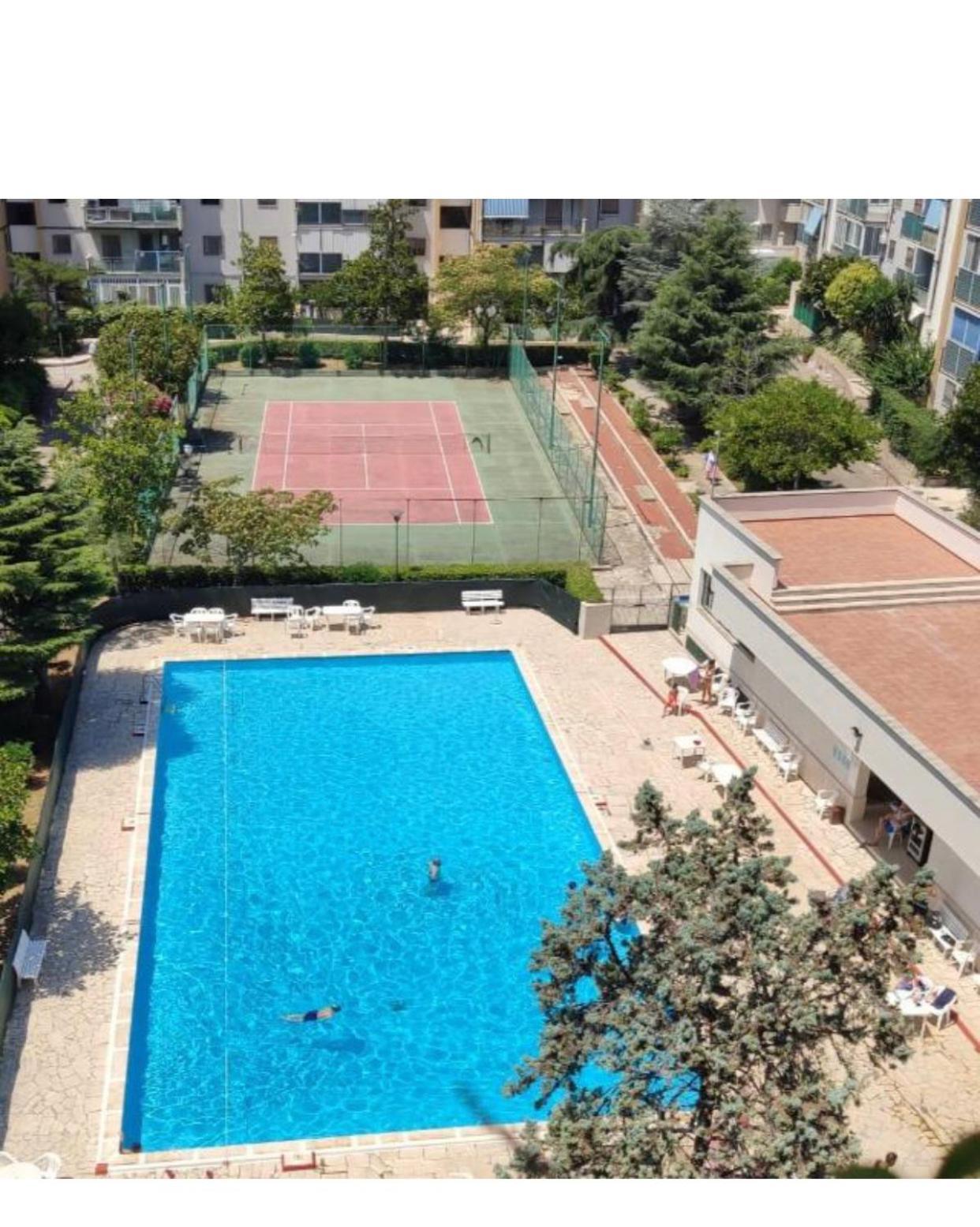 Luxus P4T Family 3 Bedroom With Pool, Tennis Court And Sauna Μπρίντιζι Εξωτερικό φωτογραφία